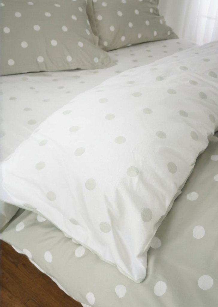 Prześcieradło z bawełny szczotkowanej w kropki - obrazek 2