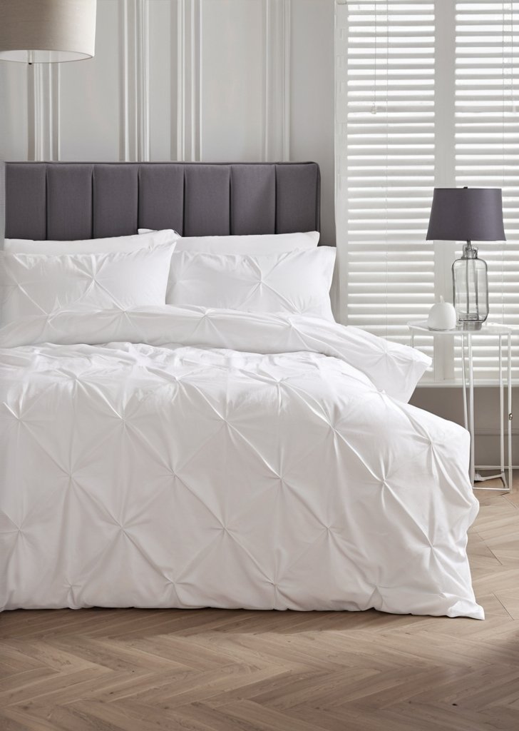 Zestaw pościeli w kolorze białym