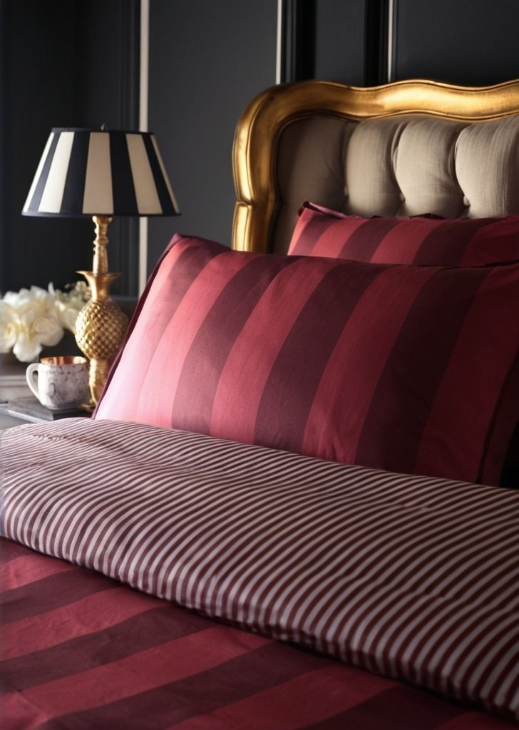 Zestaw czerwonych poszewek na kołdrą Laurence Llewelyn-Bowen Festivo Circus Stripe - obrazek 2