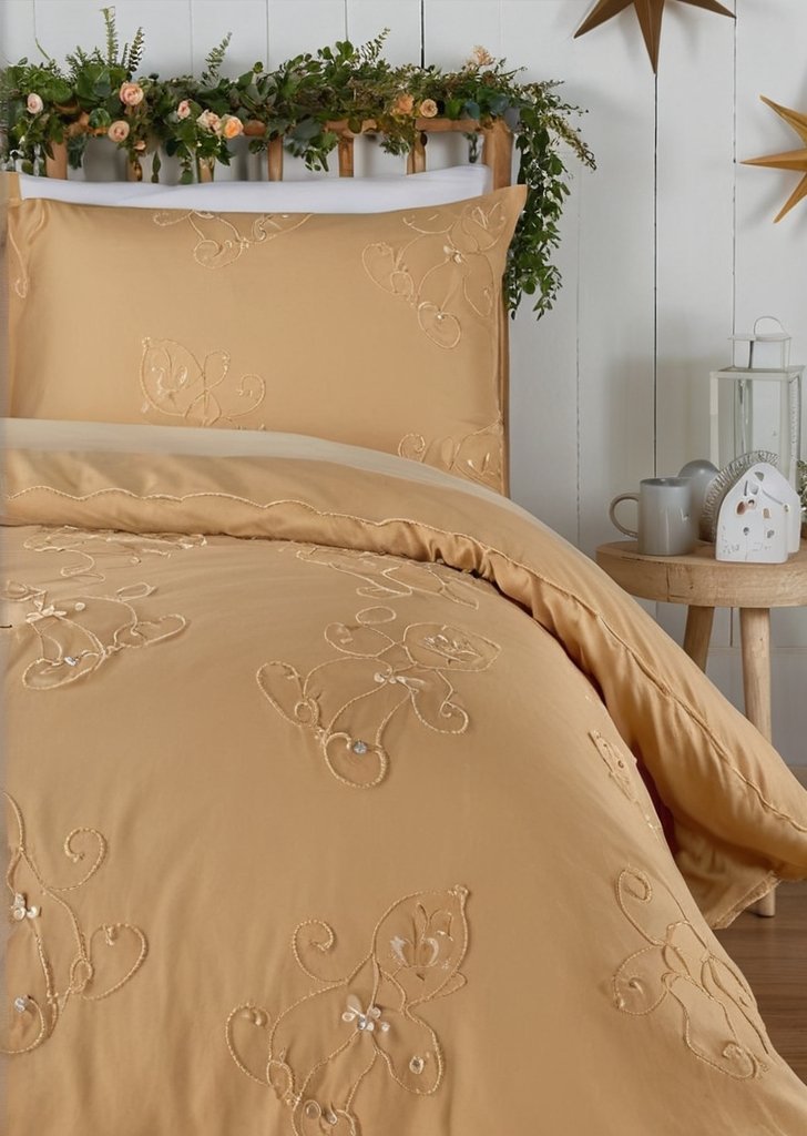 Zestaw pościeli z miąkkiej w dotyku imbirowej pikowanej kołderce Day Piernikowej - obrazek 3