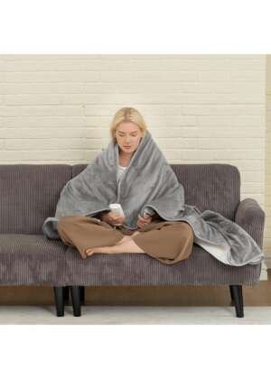 Koc flanelowy elektryczny HOMCOM, 30-55 stopni Celsjusza, 160 l. x 140 W.